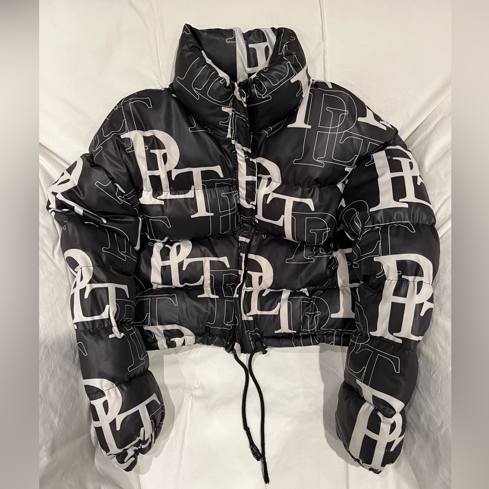 PRETTYLITTLETHING BLACK CROP PUFFER JACKET